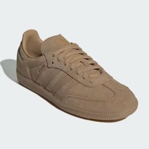 Adidas Samba OG Shoes in Cardboard/Sand Strata/Gold Metallic. Size M6/W7. NWT